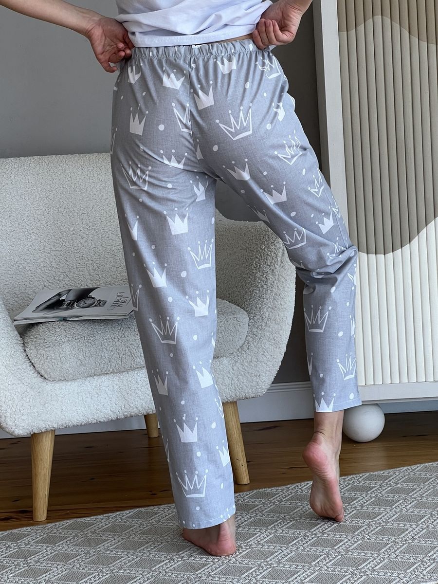 Женские Пижамные брюки COSY из бязи серые с белыми коронами C211P 10741811 фото Колготочка