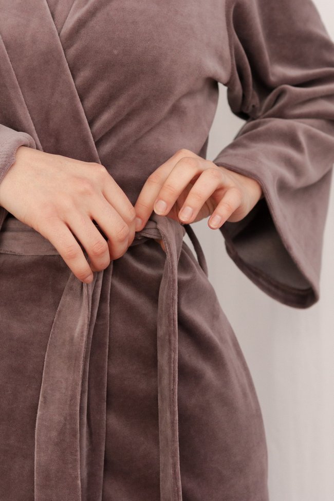 Велюровий бавовняний халат із широкими рукавами SWAM Velour 17469 фото Колготочка
