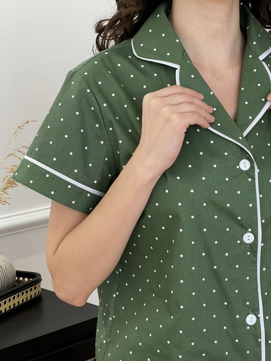 Женский домашний комплект из сатина COSY (шорты+рубашка) зеленая в горошек 10829288 фото Колготочка
