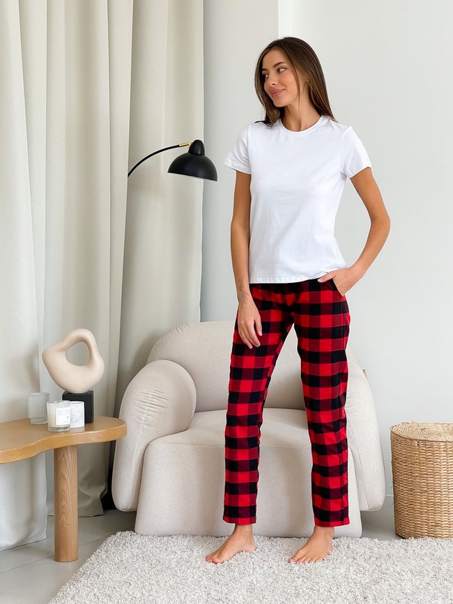 Пижамный комплект Женский COSY в ячейку красный/черный. (штаны + белая футболка) 10004362 фото Колготочка